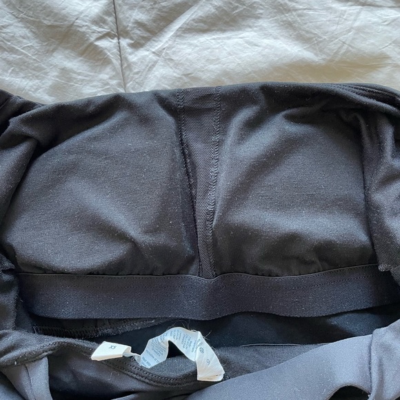 Lululemon Black Exercise Tank Top - Picture 4 of 5